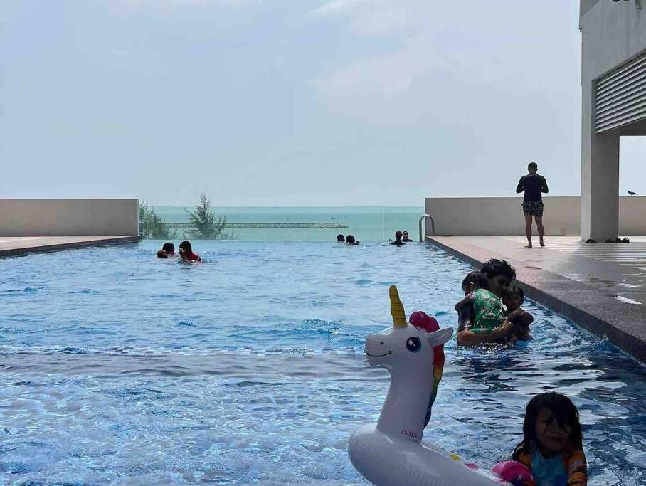 Dhia Raisha Homestay Kuala Terengganu Exterior foto